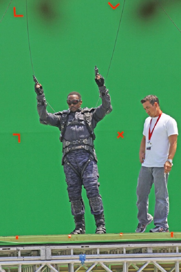 EXCLUSIVE Anthony Mackie, who plays The Falcon, was spotted on the set of "Captain America: Winter Soldier" filming on location in Los Angeles doing his own stunts in front of a giant green screen. Featuring: Anthony Mackie Where: Los Angeles, CA, United States When: 01 May 2013 Credit: Shinn/JFXimages/Wenn.com